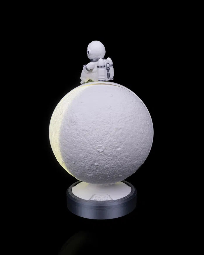 Bright_Phases_Table_Lamp_5_fc12aab7e7