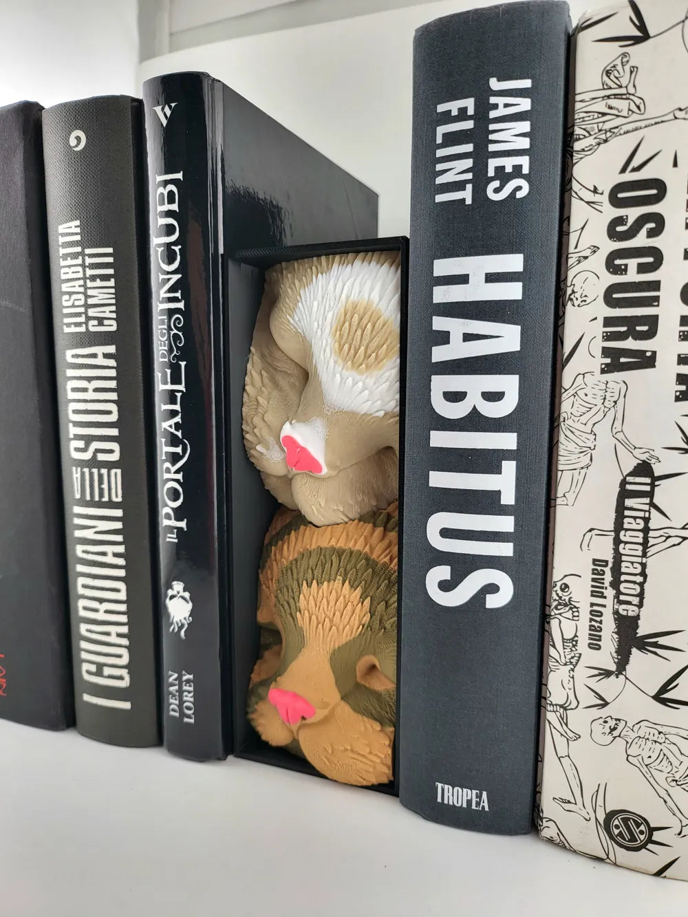 Sleeping Cat Friends NO AMS – Book Nook Shelf