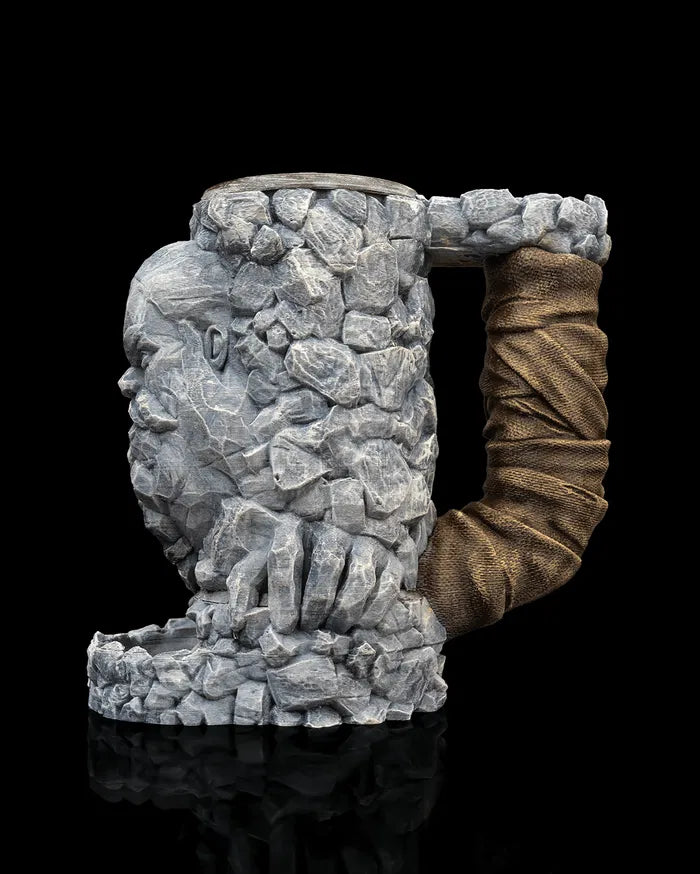 Stonebeard_Hold_Can_Holder_and_Dice_Tower_5_55ffcbf240