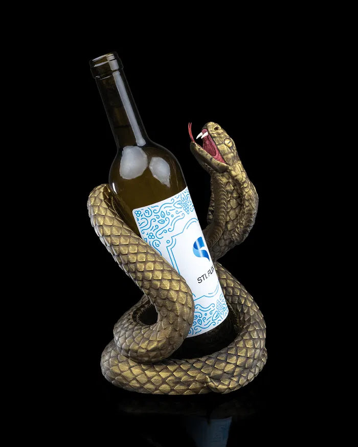 Naja_s_Embrace_Wine_Holder_1_21e52b063c