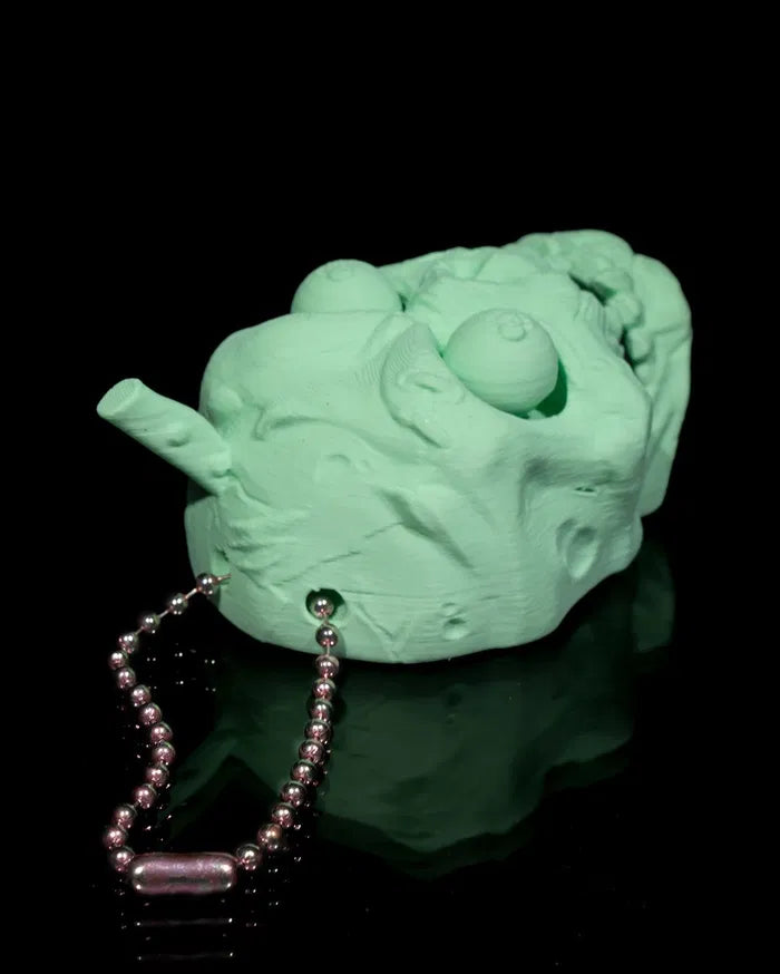 Portable_Zombie_Keychain_10_a8bb0fb59a