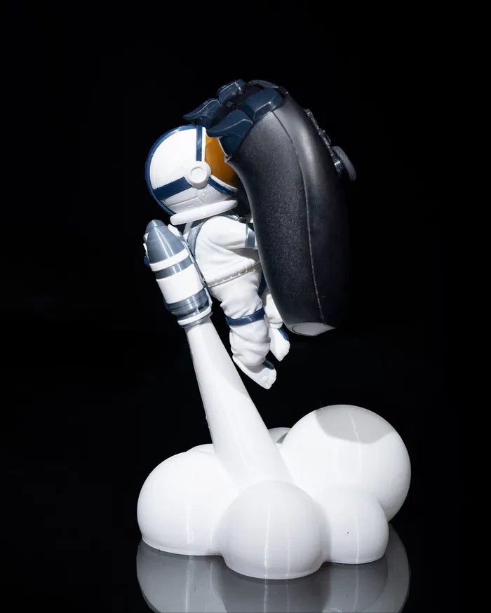 Astronaut_Controller_Holder_8_d509643695