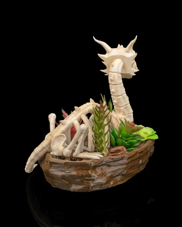 Verdant_Remains_Planter_4_56ee5fc9c3