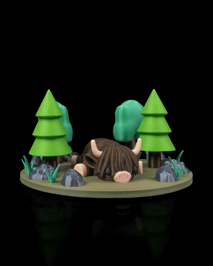 Highland_Cow_in_Field_Nest_5_0be65461fc