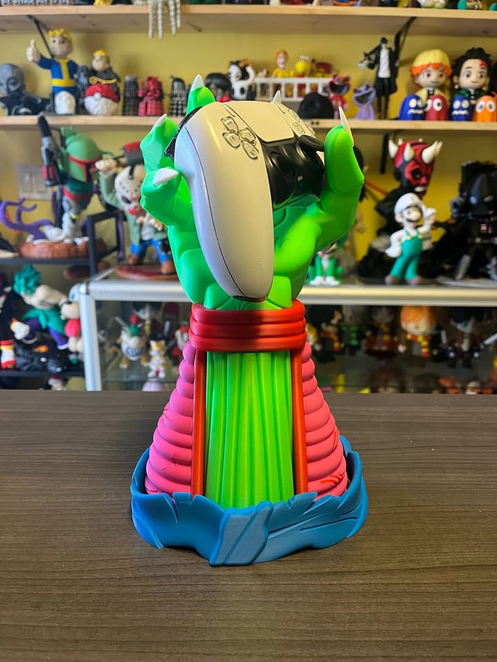 Dragon Ball Z - 12” Piccolo Hand Gaming Controller Stand