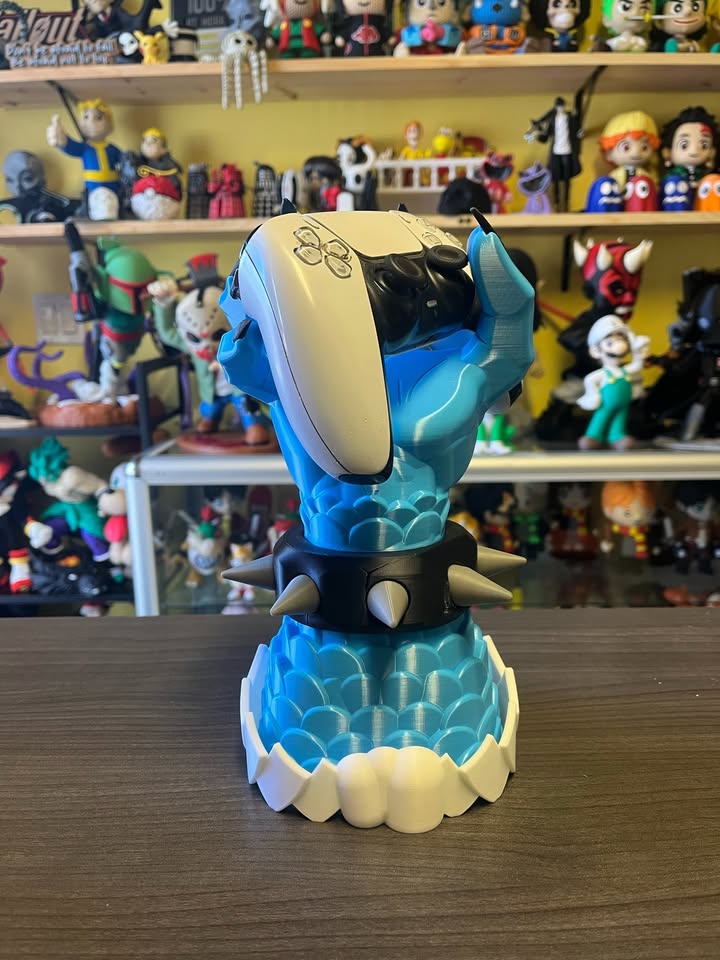 One Piece - 12” Kaido Dragon Form Hand Gaming Controller Stand