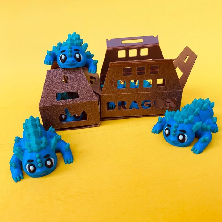 Articulated Flexi Mini Crystal Dragon & Bag Box