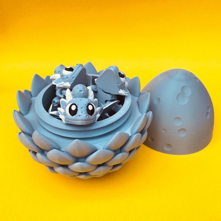 Articulated Moon Dragon And Egg