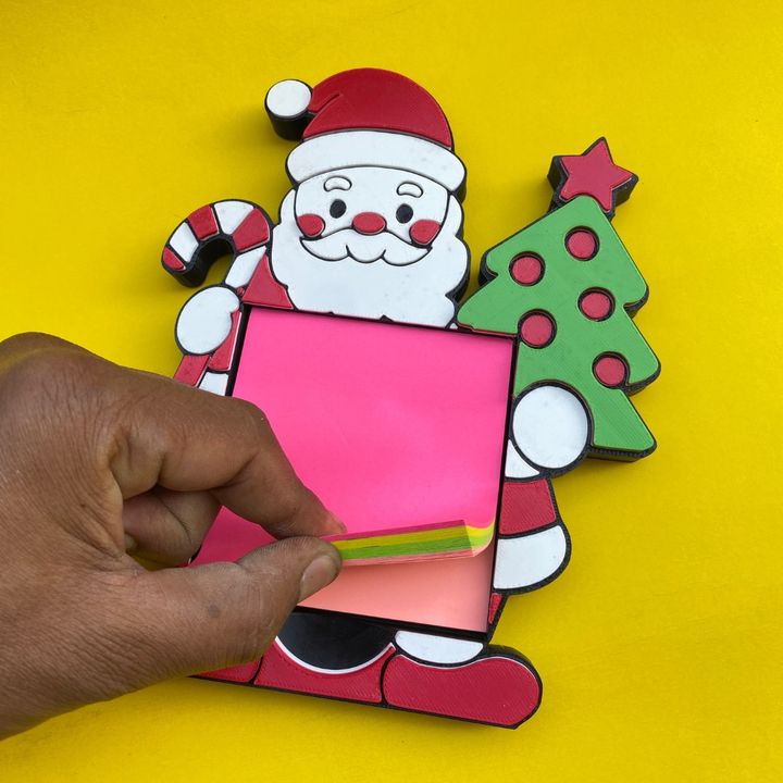 Santa Sticky Note Holder: Christmas Desk Organizer