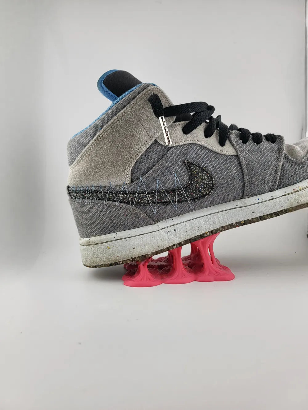 Gum Shoe Stand Display for Nike and Jordan Shoes