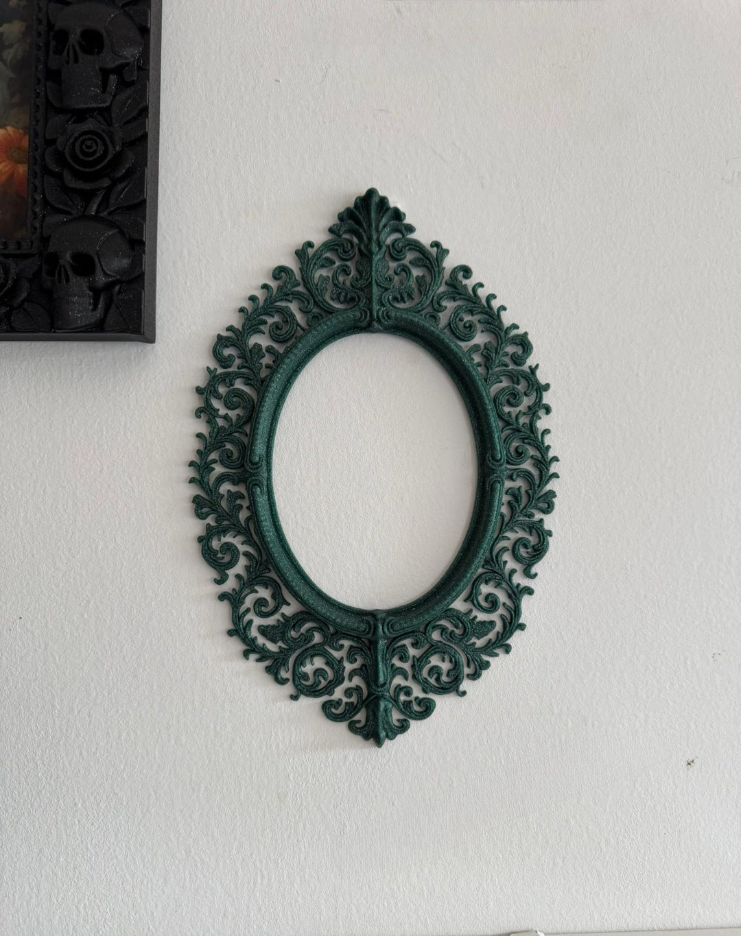 Victorian Gothic Oval Frame