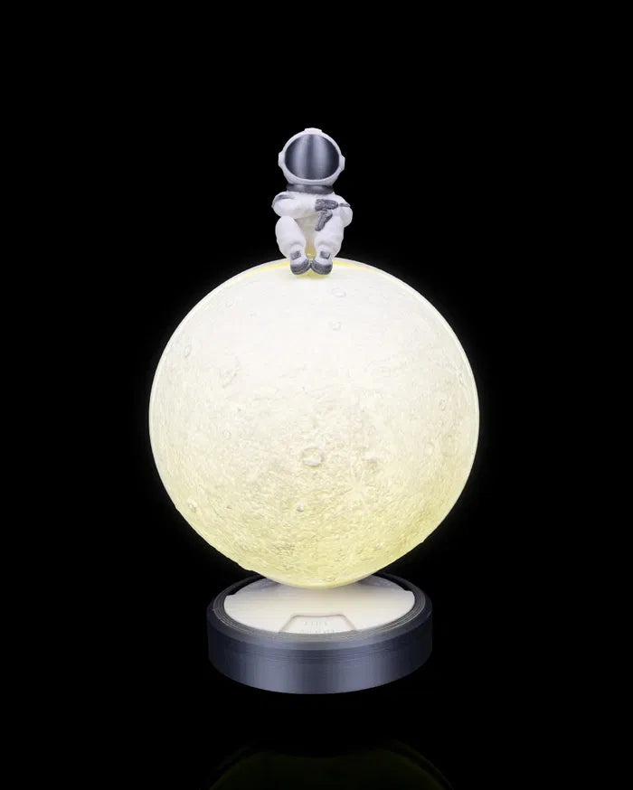 Bright_Phases_Table_Lamp_2_b3983d361a