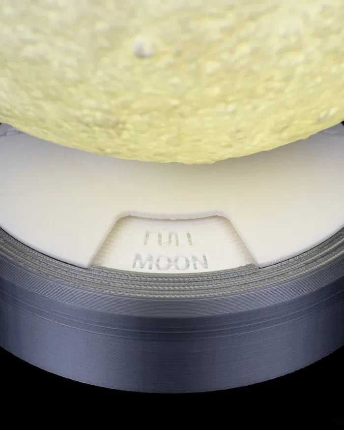 Bright_Phases_Table_Lamp_3_eaa61b9078