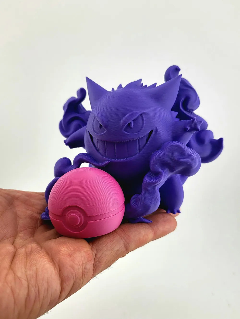 Gengar with Poké Ball – Pokémon Ghost Collectible