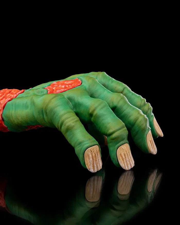 Lend_a_Hand_back_scratcher2_7f4e419131