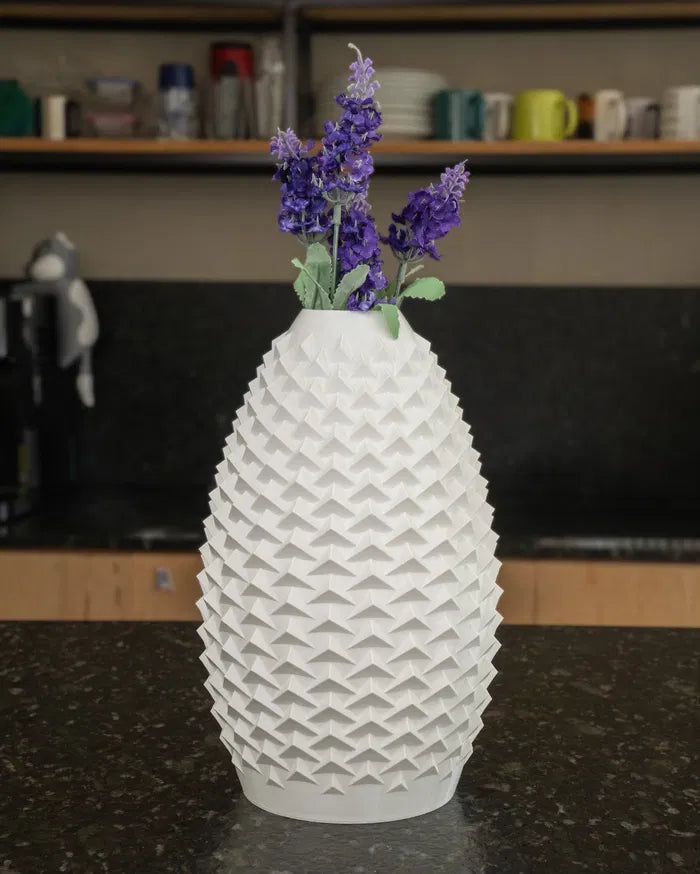 Pointy_Vase_5_6793d54803
