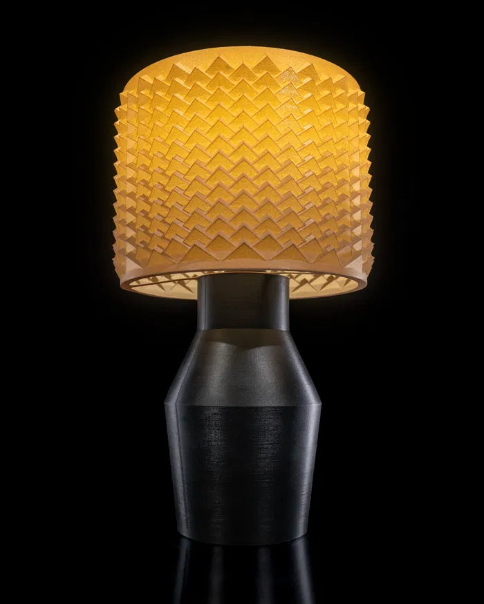 Pointy_Table_Lamp_2_143de7b4d8
