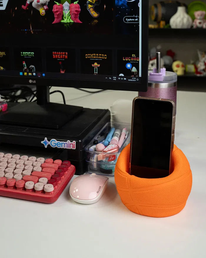 Basketball_Phone_Holder8_02e709b7ea