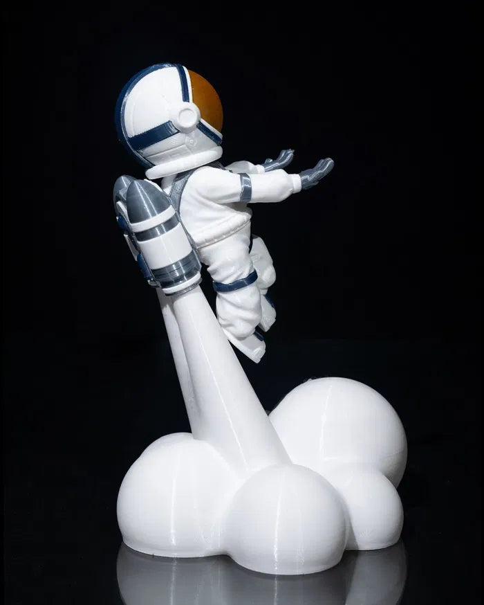 Astronaut_Controller_Holder_4_6932ad3158