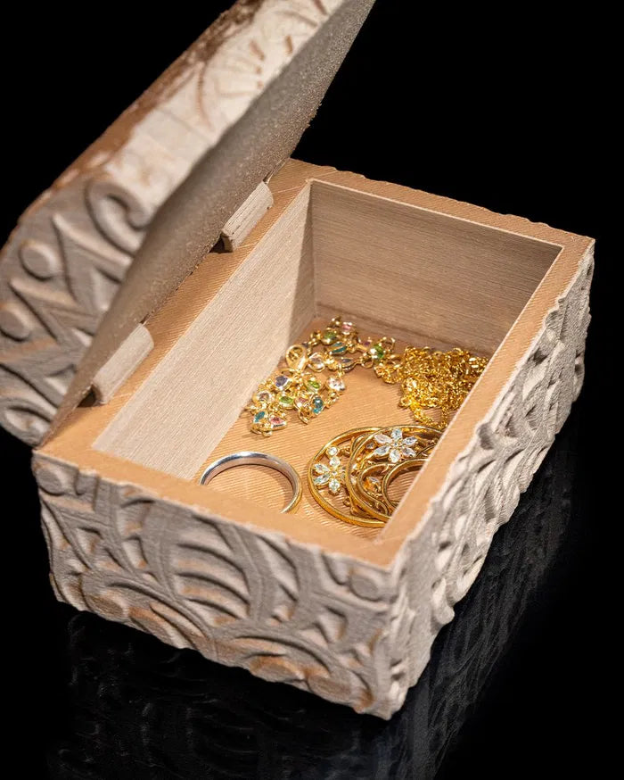 Carved_Jewelry_Box_7_7ae8593a9f