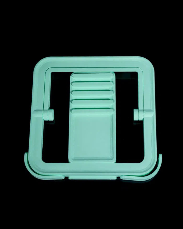 Book_Stand_8_e16335903c