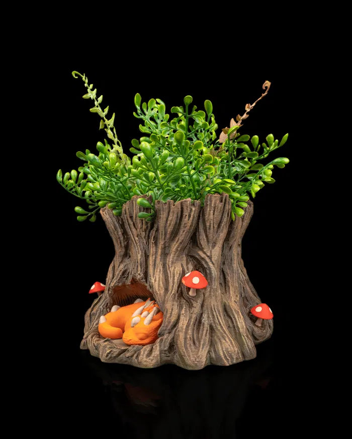 Snuggle_Stump_Planter_5_8f203518a4