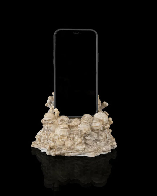 Bone_Throne_Phone_Holder1_8c2ceb2e6a