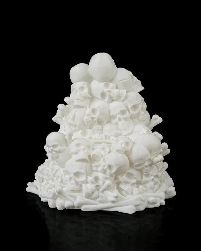 Bone_Throne_Phone_Holder6_cdb76ecaa3