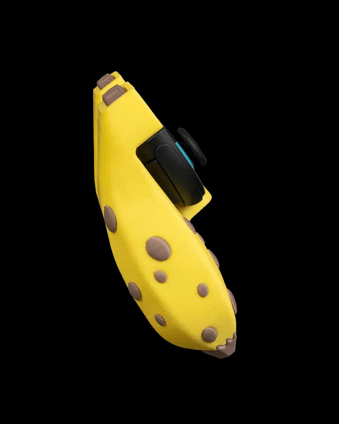 Banana_Split_Controller_Grip_3_0ff307023b