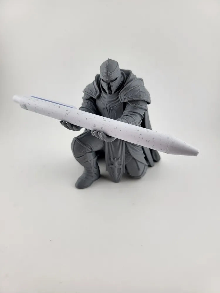 Medieval Knight Pen Holder Desk Organizer v2