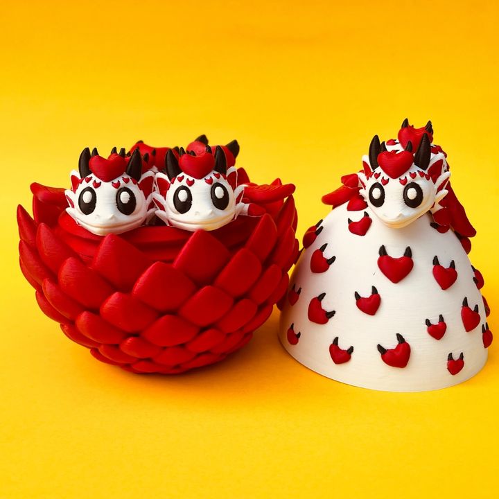 Flexi Devil Heart Valentine Dragon And Egg Box, Articulated Winged Dragon