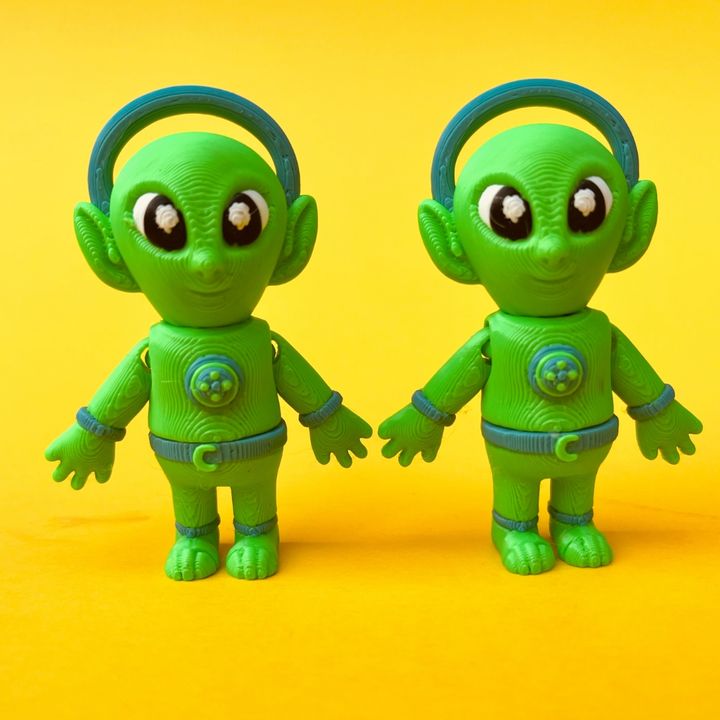 Flexi Alien And House Storage Box: Articulated UFO Space Fidget