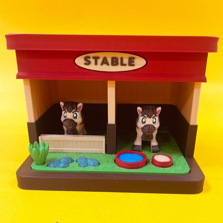 Flexi Horses And Stable Diorama: Animal Terrarium Playset