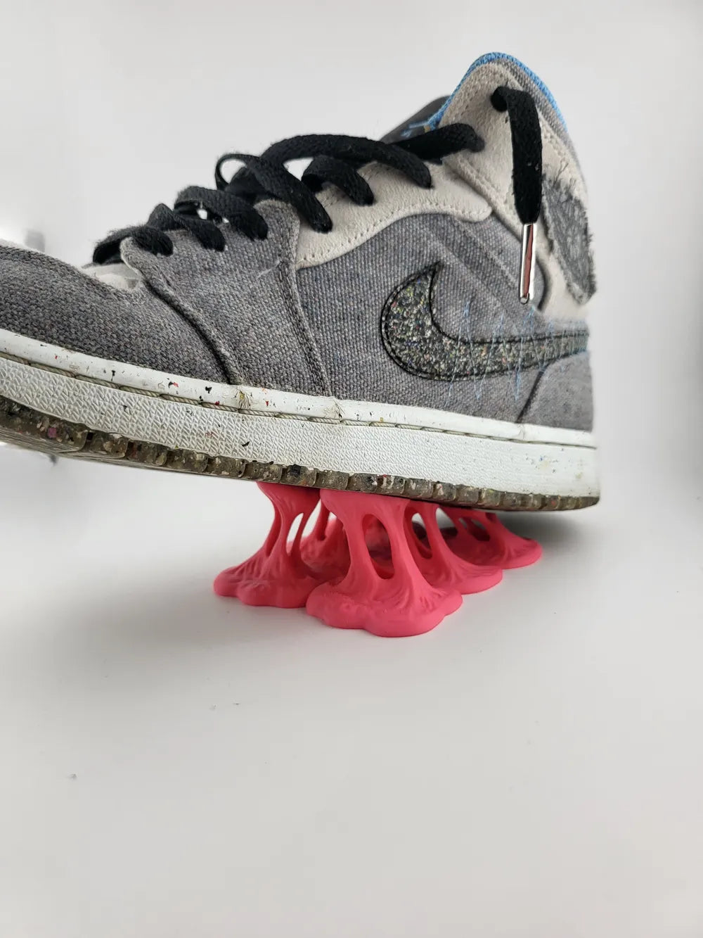 Gum Shoe Stand Display for Nike and Jordan Shoes
