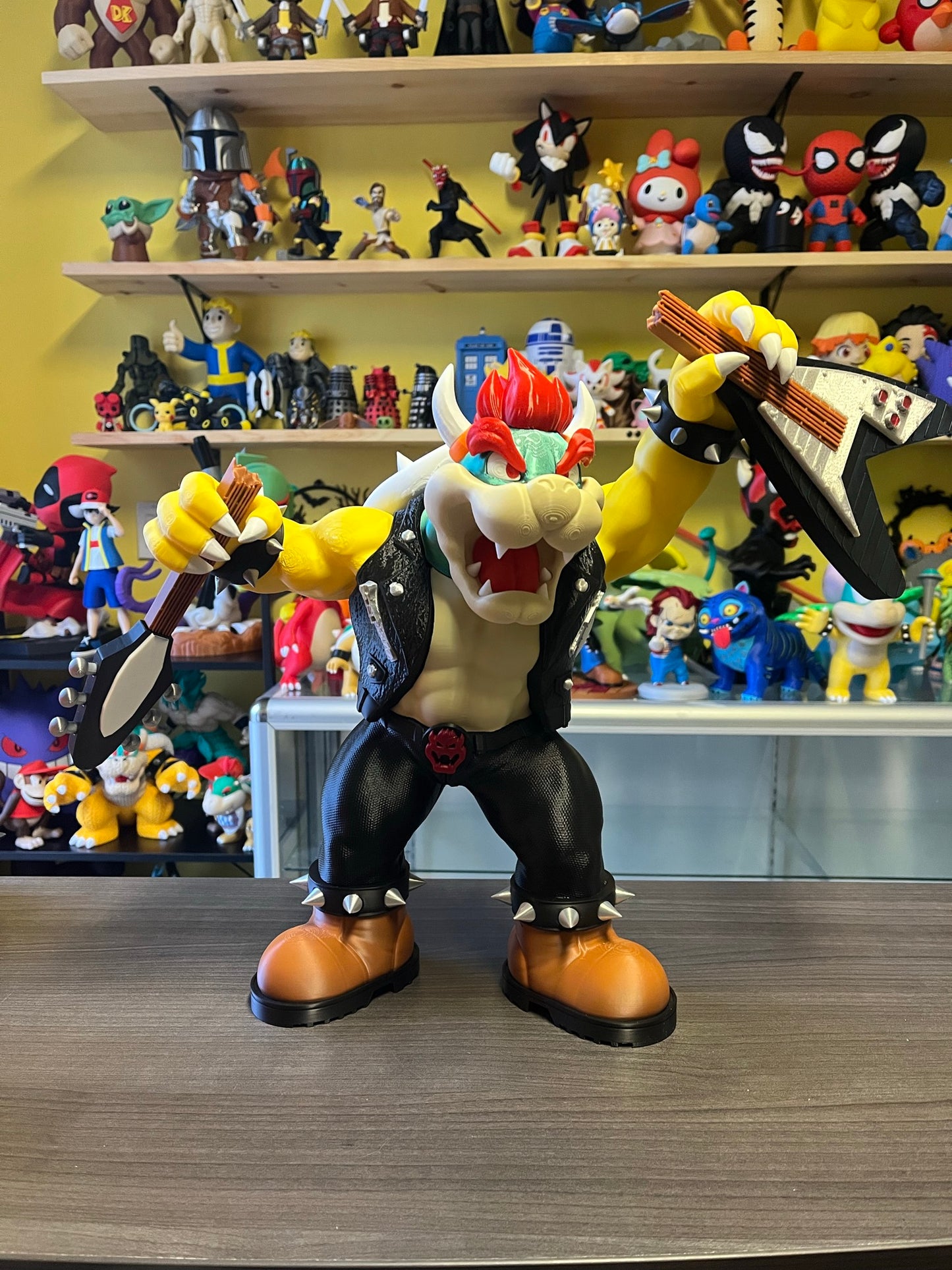 Punk Rock Series - 17" Bowser