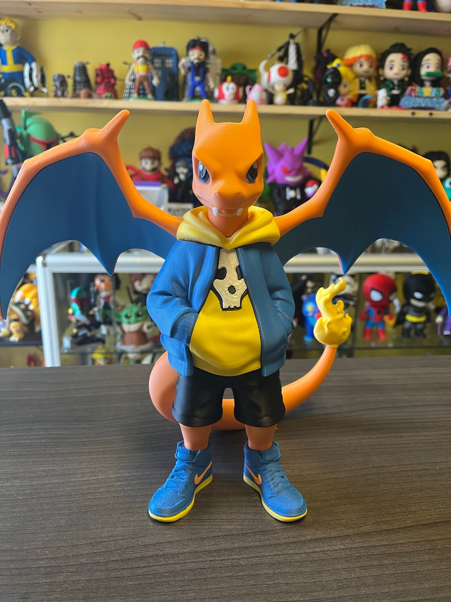 11" Charizard Urban Vibes