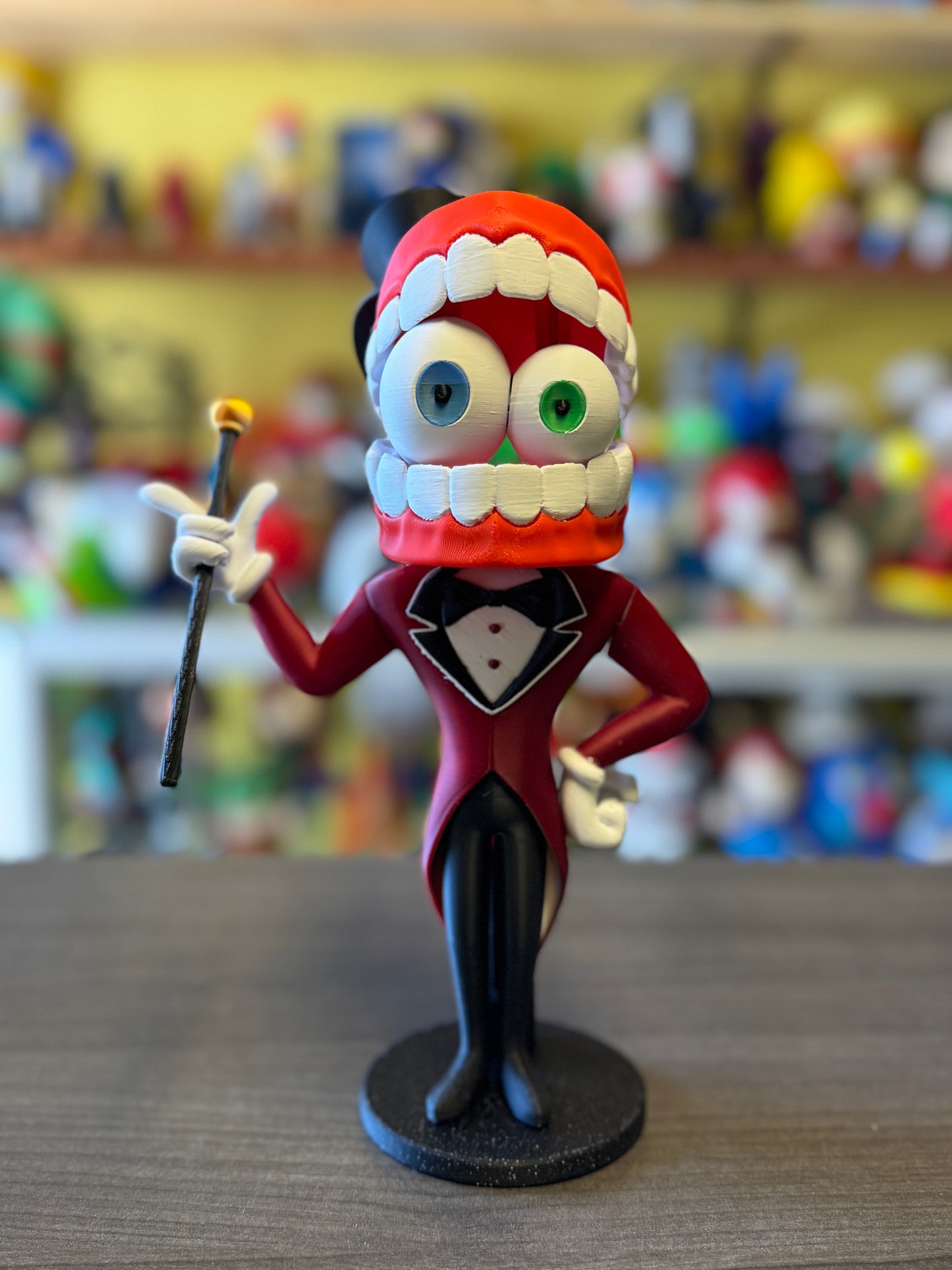 8" Caine