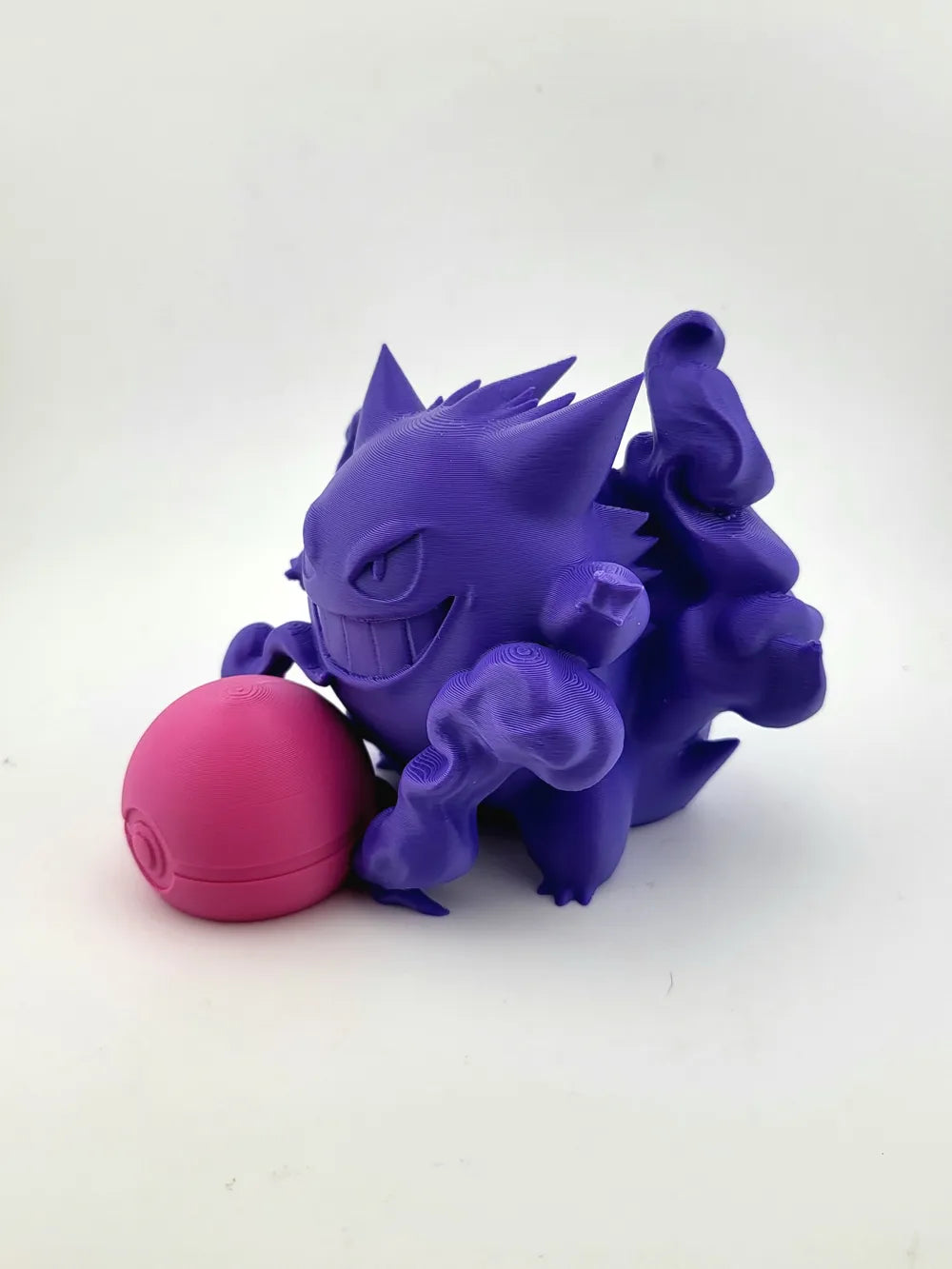 Gengar with Poké Ball – Pokémon Ghost Collectible