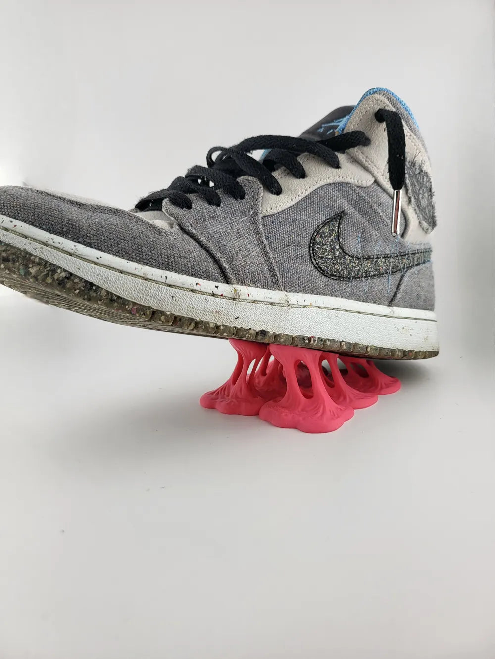 Gum Shoe Stand Display for Nike and Jordan Shoes