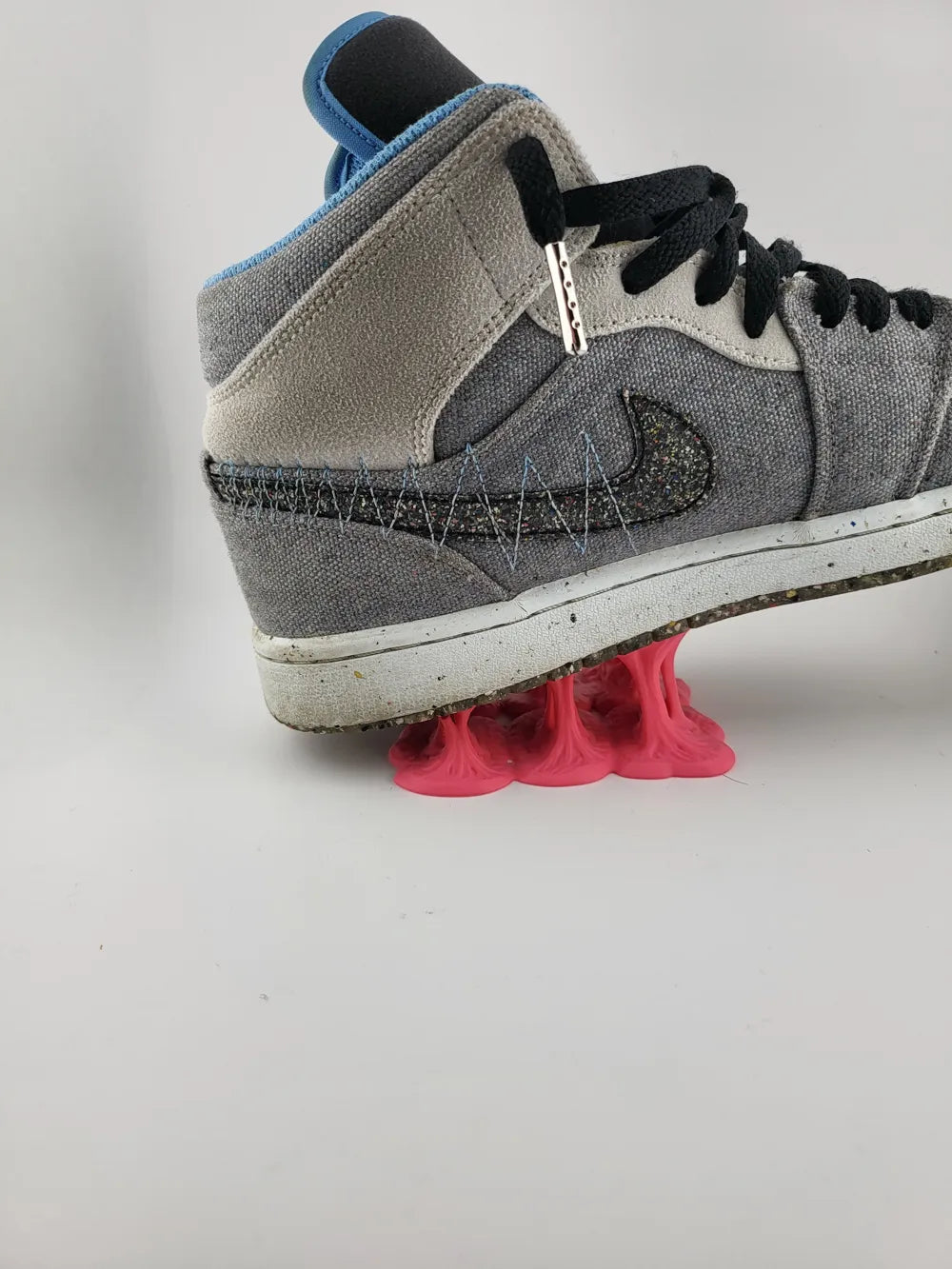 Gum Shoe Stand Display for Nike and Jordan Shoes
